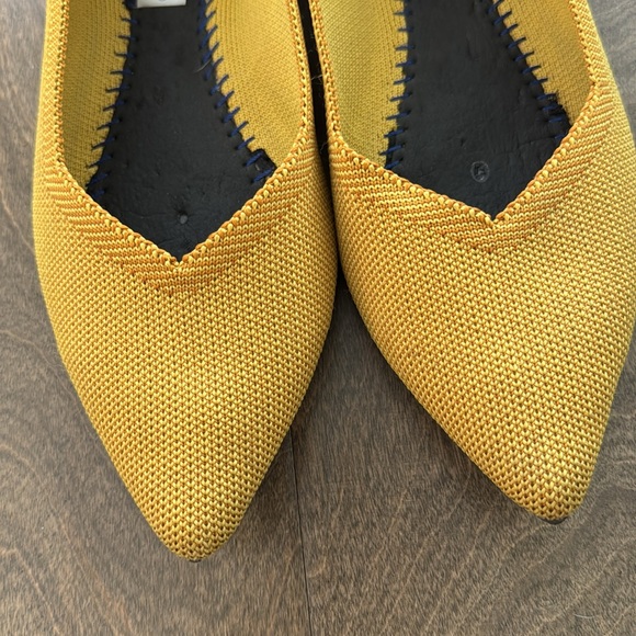 Rothy's The Point Marigold Knit Fabric Pointy Toe Slip On Ballet Flats Size 8.5 - Picture 3 of 9